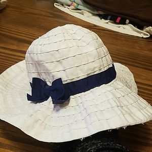 Gymboree sunhat 0-6 months